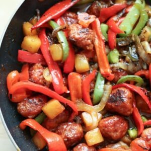 Fried Ham with Capsicum[br]ဝက်ပေါင်ခြောက်ငရုပ်ပွ